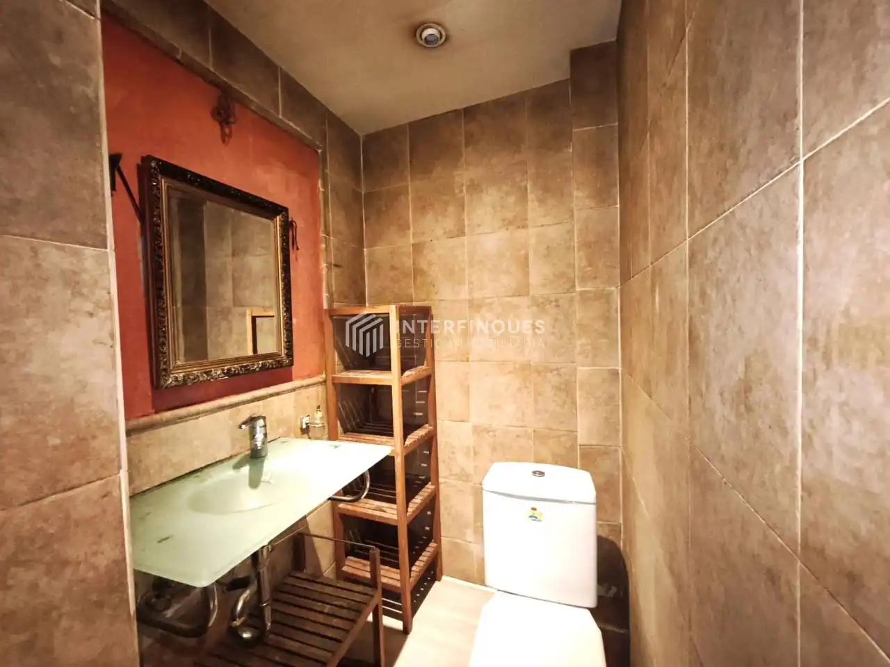 Badezimmer von Wohnung zum Verkauf in Badalona