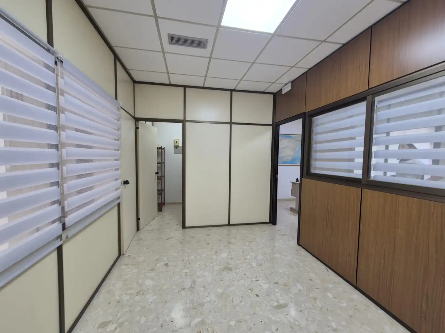 Office space for sale in Santa María del Águila, imagen 9