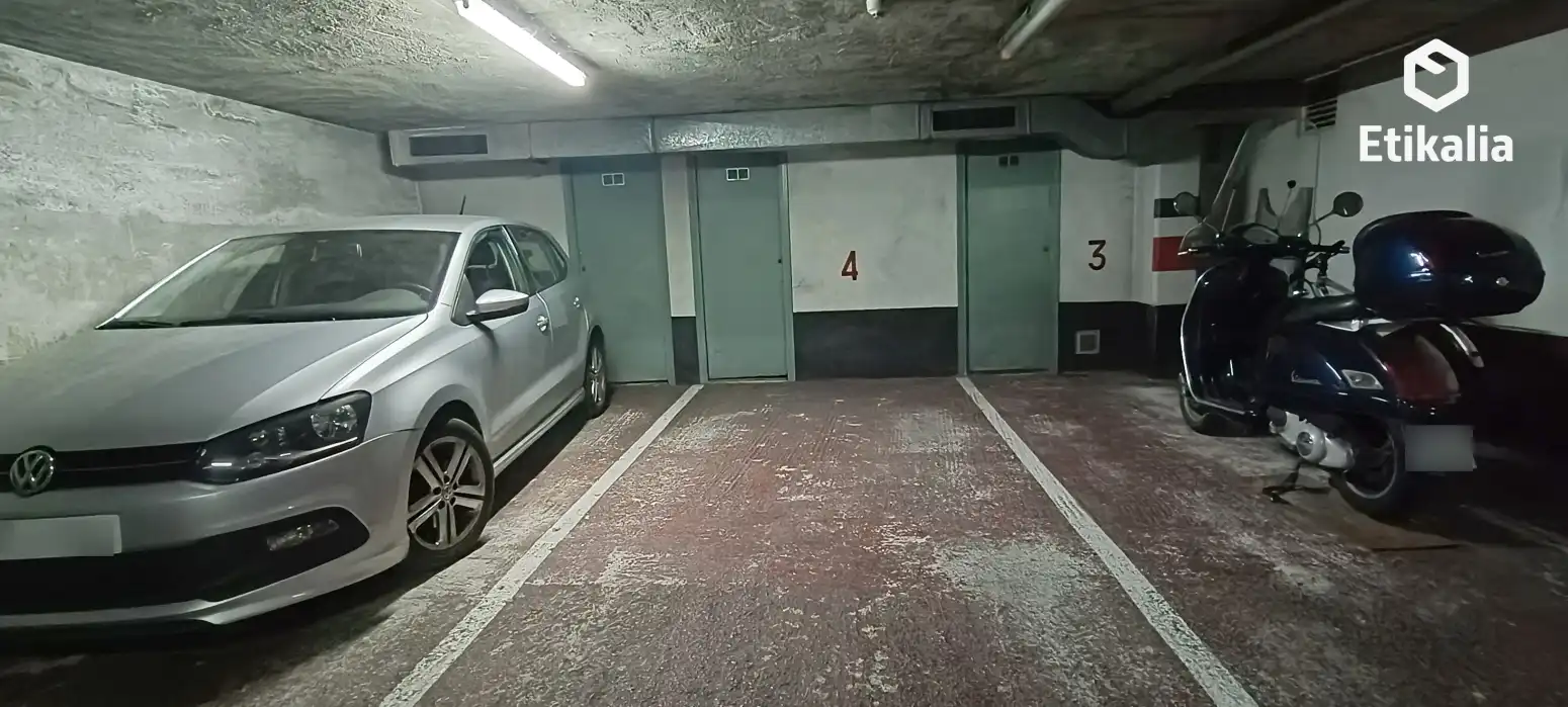 Aparcament de Pis de lloguer en Gernika-Lumo amb Calefacció, Traster i Balcó