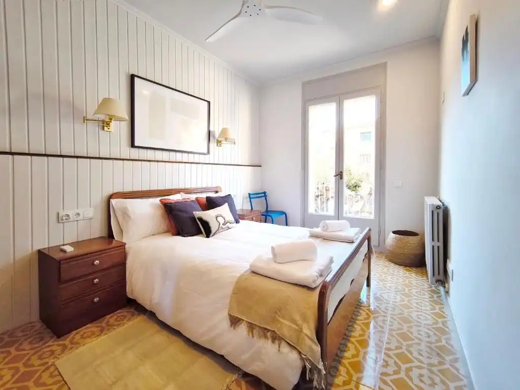 Schlafzimmer von Wohnung zum Verkauf in Campdevànol mit Heizung, Terrasse und Möbliert