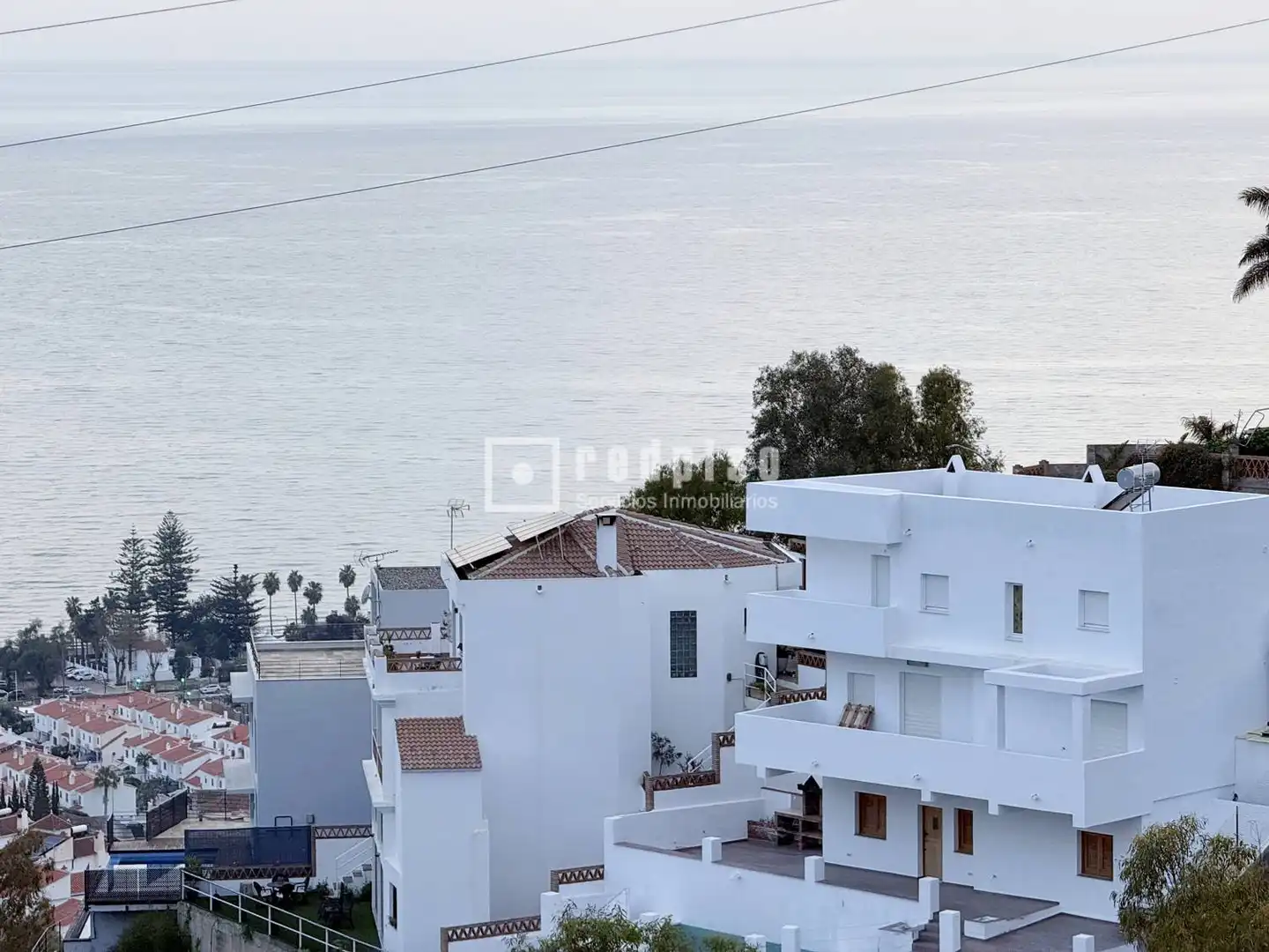 Außenansicht von Wohnung zum Verkauf in Rincón de la Victoria mit Klimaanlage, Privatgarten und Terrasse