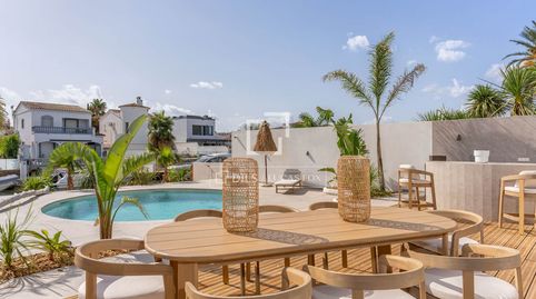Obra nueva moderna en Empuriabrava con piscina y amarre privado, imatge 3