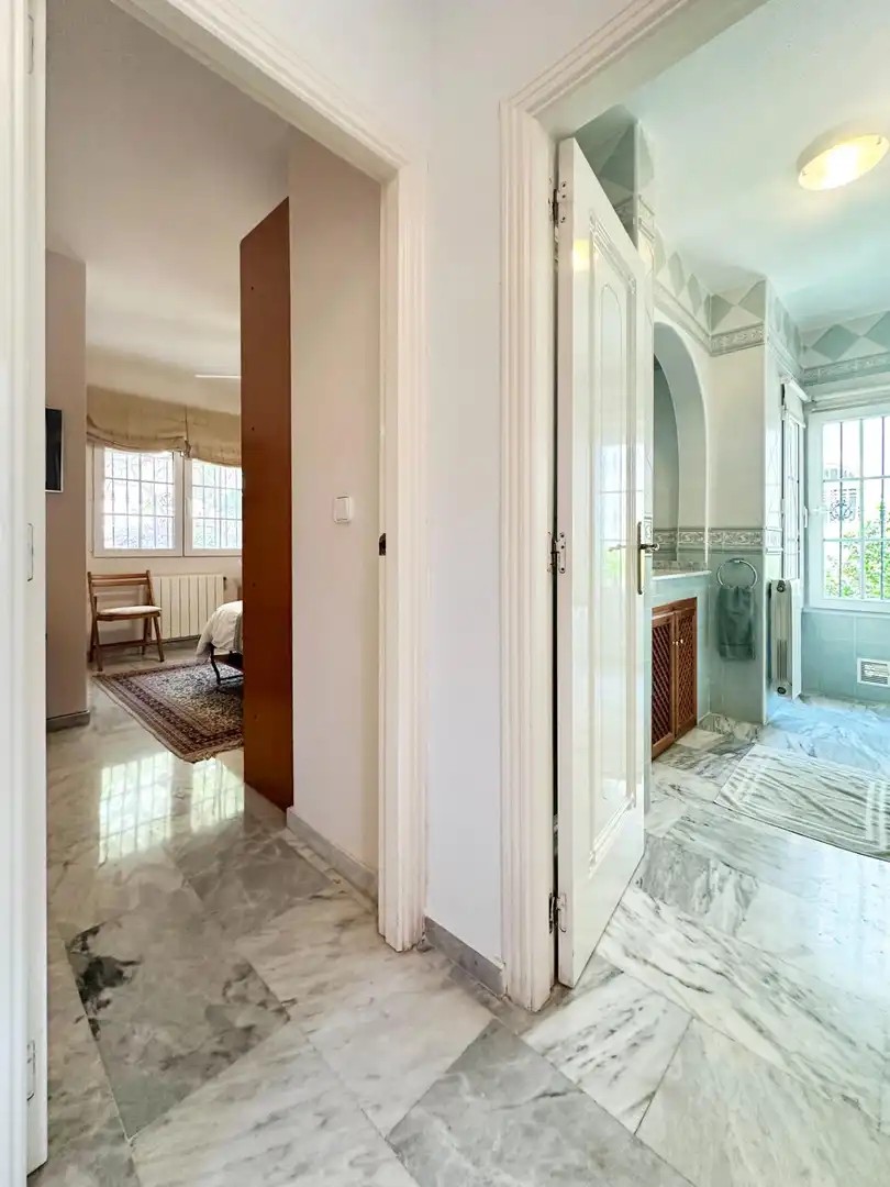 Casa adosada en venta en Orihuela con Aire acondicionado, Terraza y Trastero
