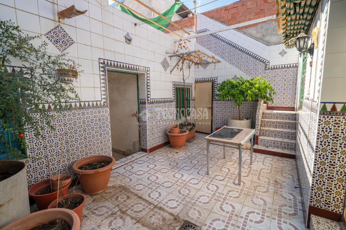 Terrassa de Casa o xalet en venda en Linares amb Aire condicionat, Calefacció i Moblat
