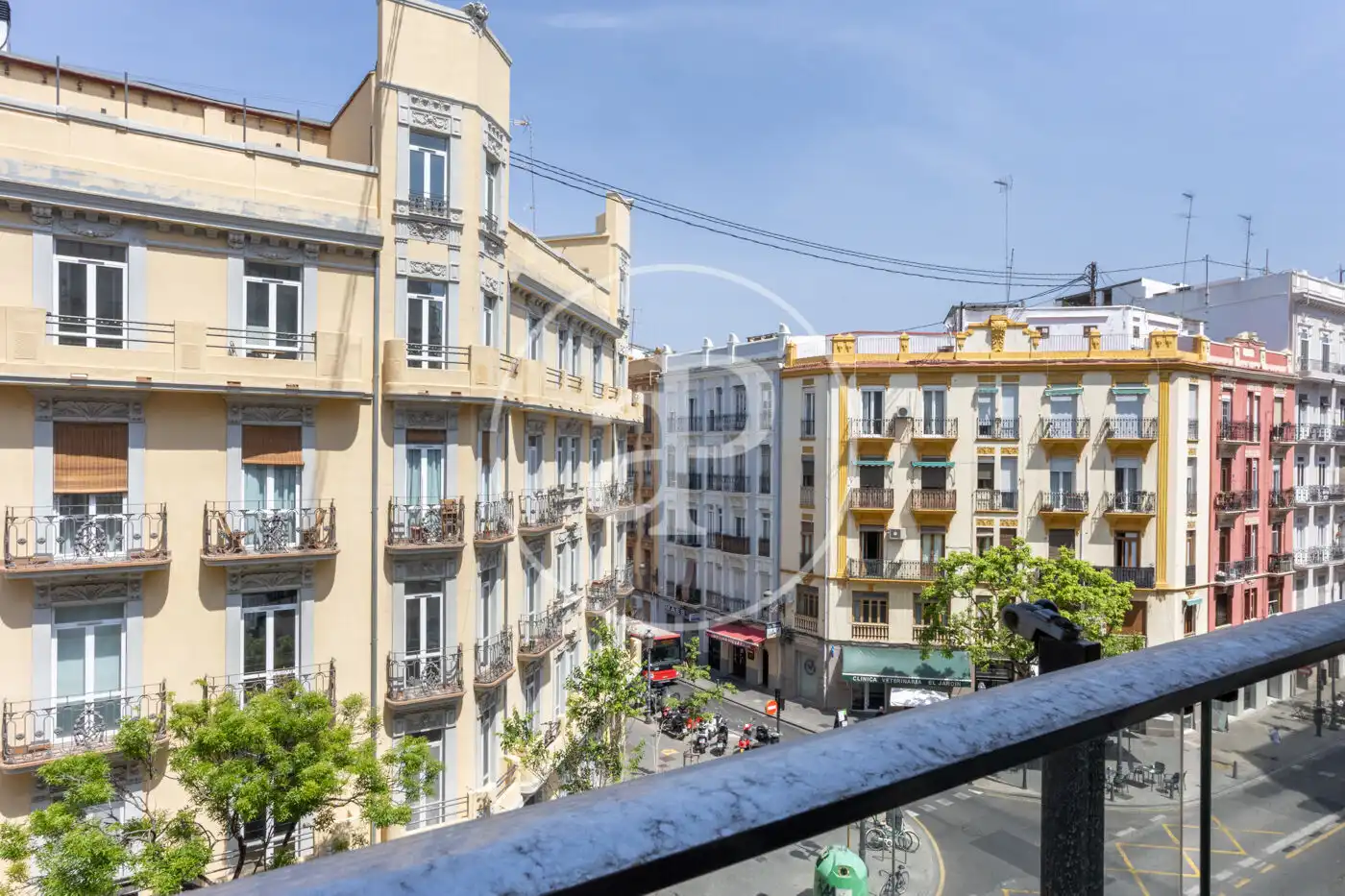 Vista exterior de Piso de alquiler en  Valencia Capital con Aire acondicionado, Calefacción y Amueblado