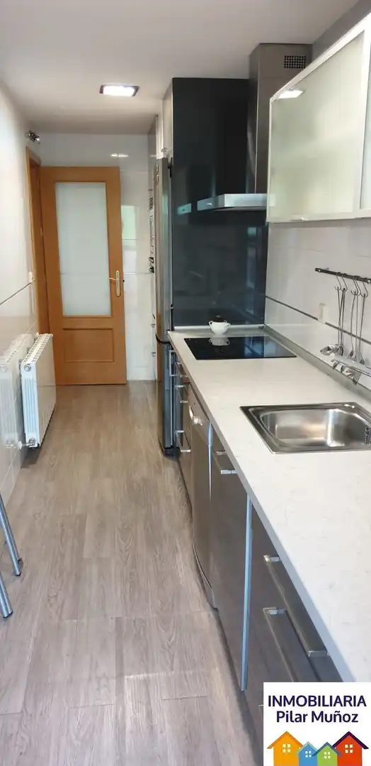 Cocina de Piso de alquiler en Ávila con Calefacción, Terraza y Amueblado