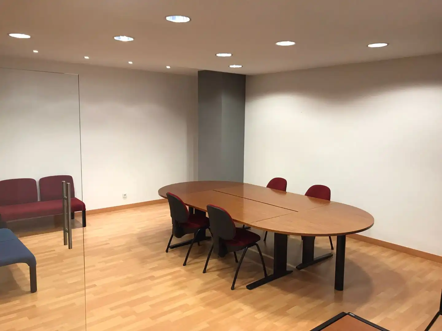Local de alquiler en Zamora Capital  con Parquet y Amueblado
