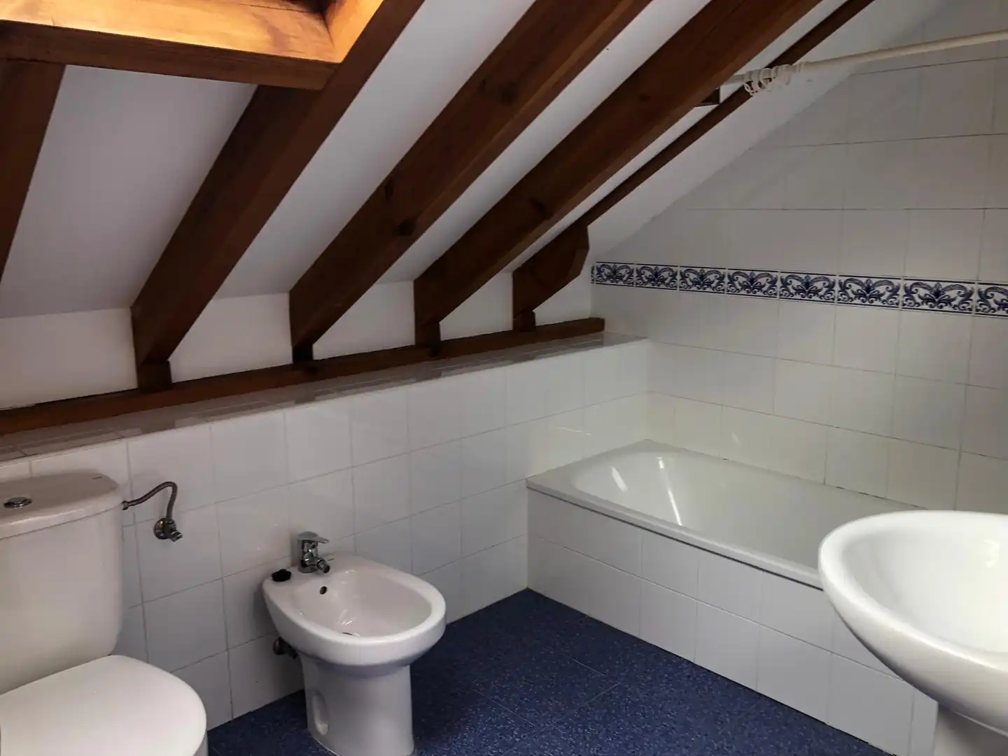 Baño de Piso en venta en San Vicente de la Barquera con Calefacción, Amueblado y Balcón