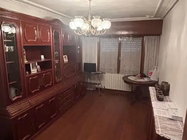 Sala d'estar de Pis en venda en Bilbao  amb Terrassa i Balcó