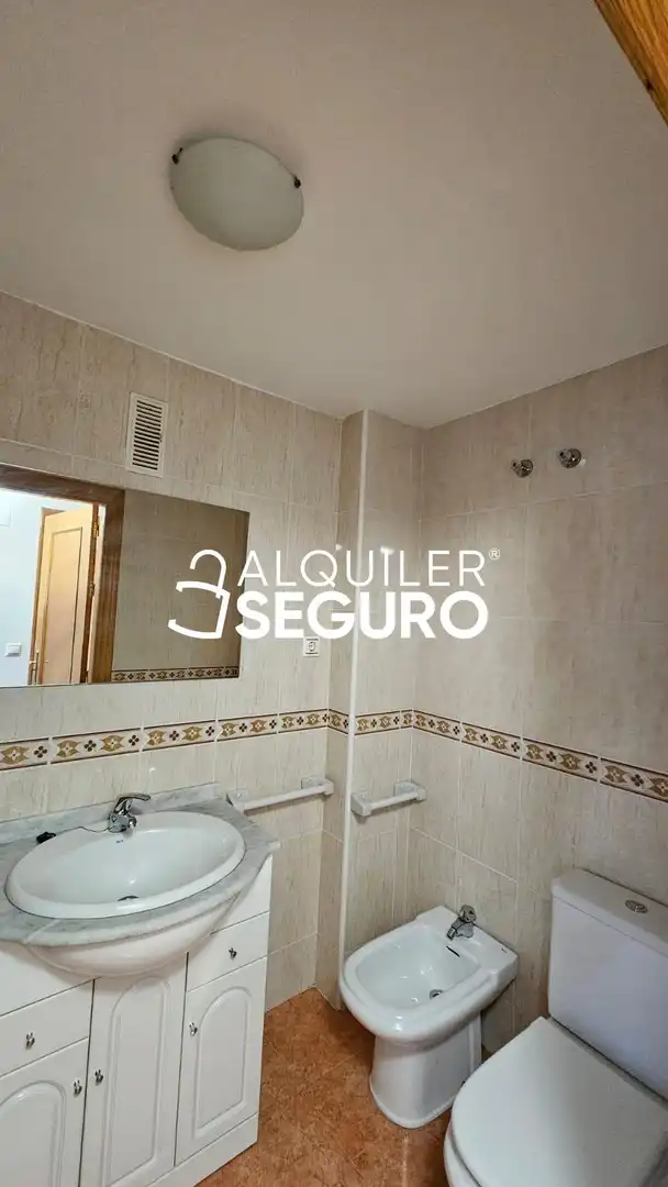 Bathroom of Flat for rent in Murcia  with Furnished