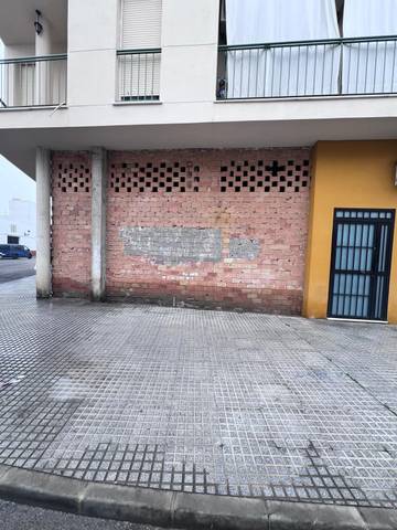 Local comercial en Alquiler en La Algaba