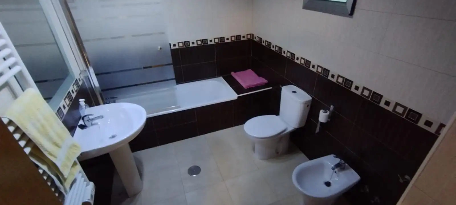 Baño de Piso en venta en Fortuna con Aire acondicionado, Terraza y Trastero