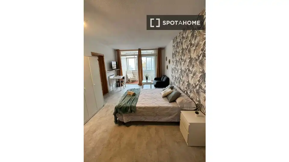 Bedroom of Flat for rent in Alcalá de Henares  with Air Conditioner, Heating and Furnished