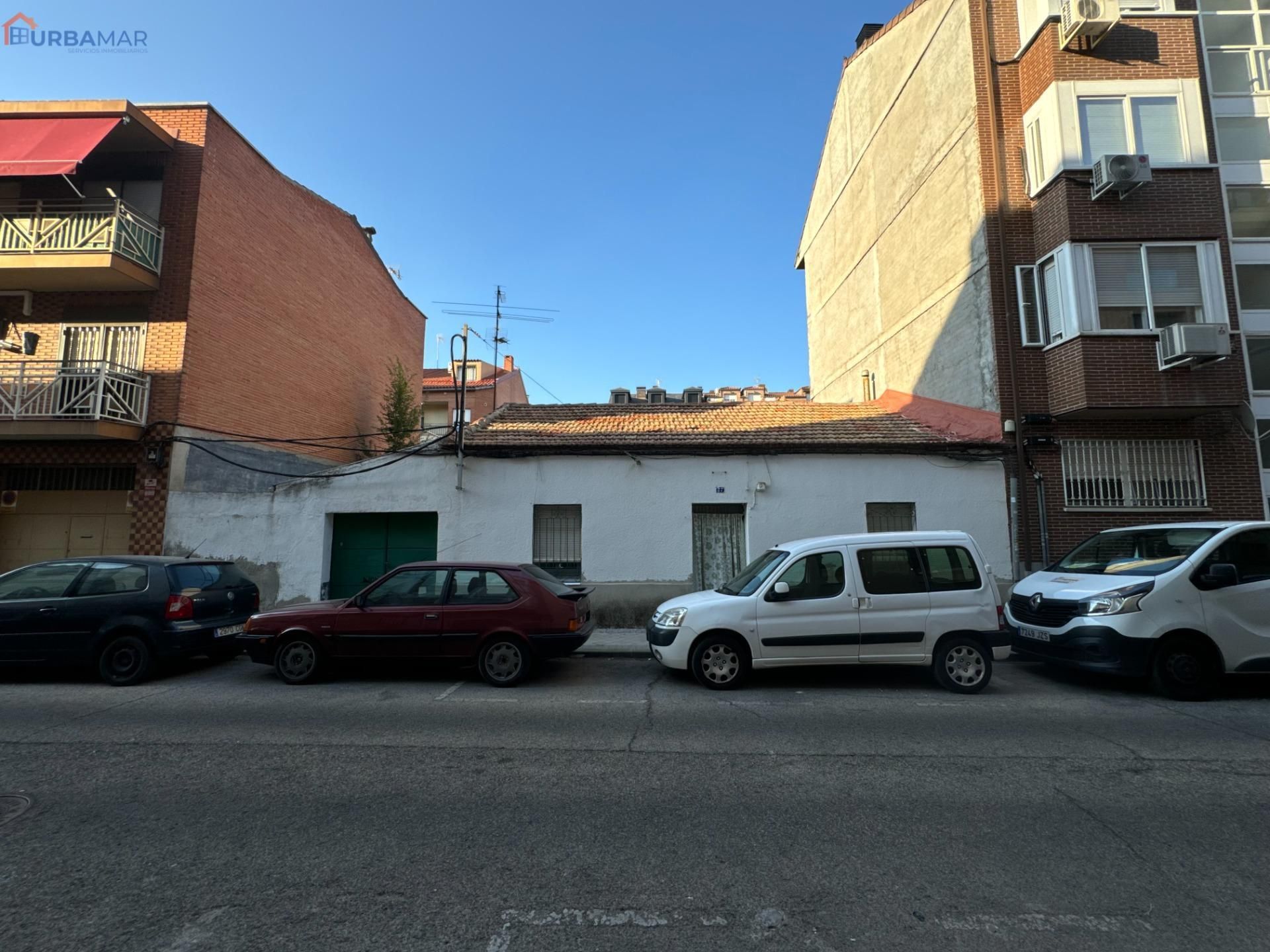 Exterior view of House or chalet for sale in Leganés  with Private garden, Terrace and Balcony