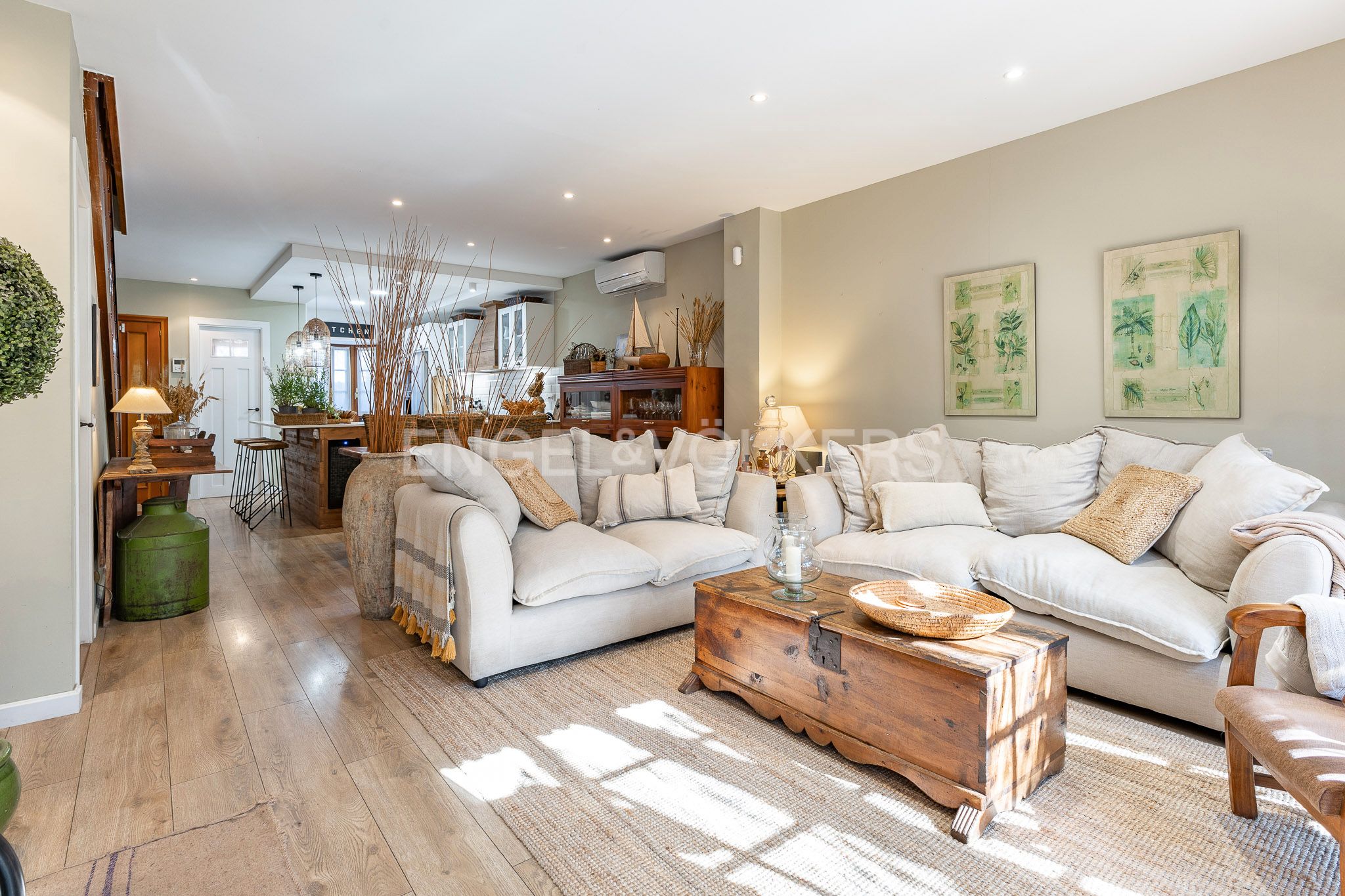 Living room of House or chalet for sale in Badalona  with Air Conditioner, Heating and Private garden