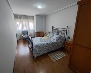 Bedroom of Apartment to rent in Oviedo   with Heating, Furnished and Balcony