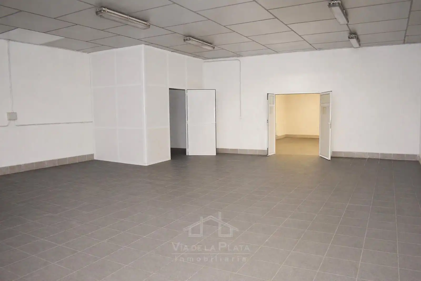 Industrial building for sale in Villares de la Reina, imagen 13