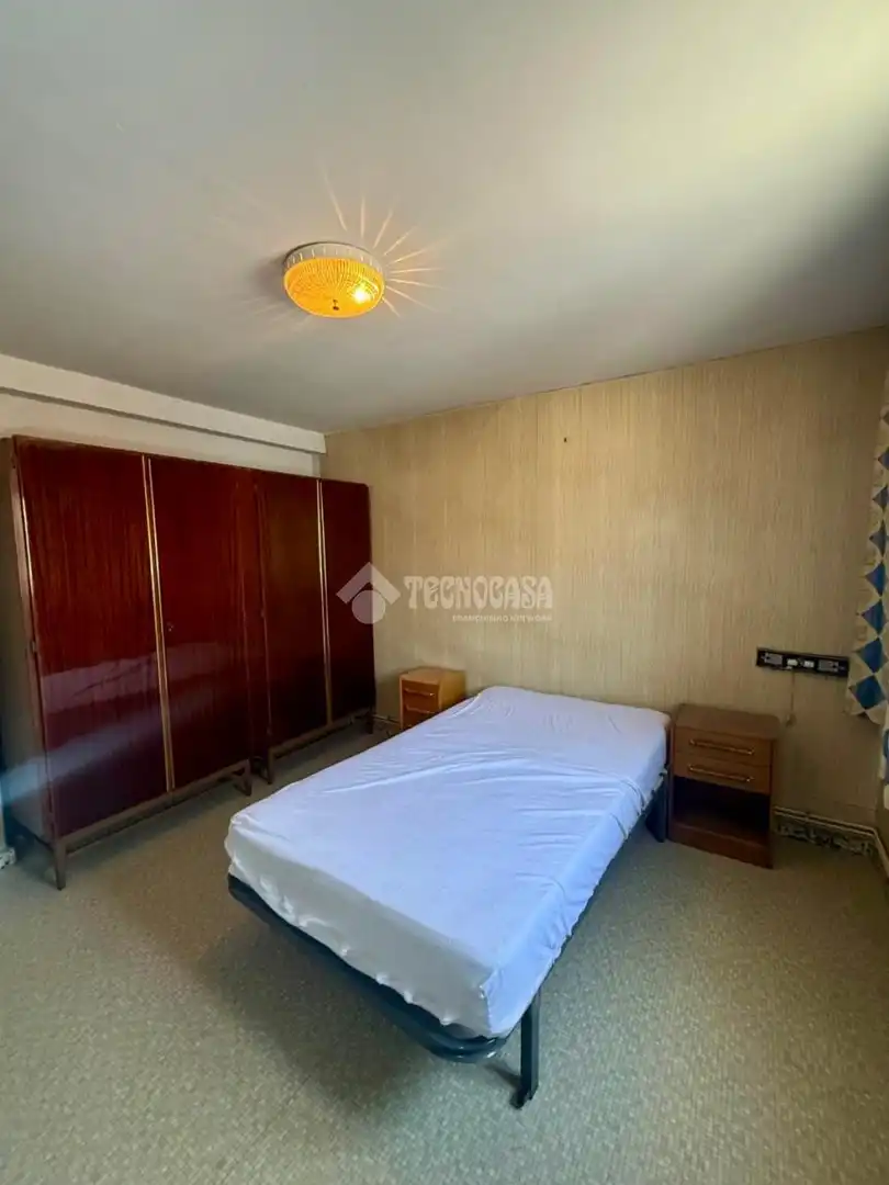 Habitación de Piso en venta en Madrid con Calefacción y Terraza