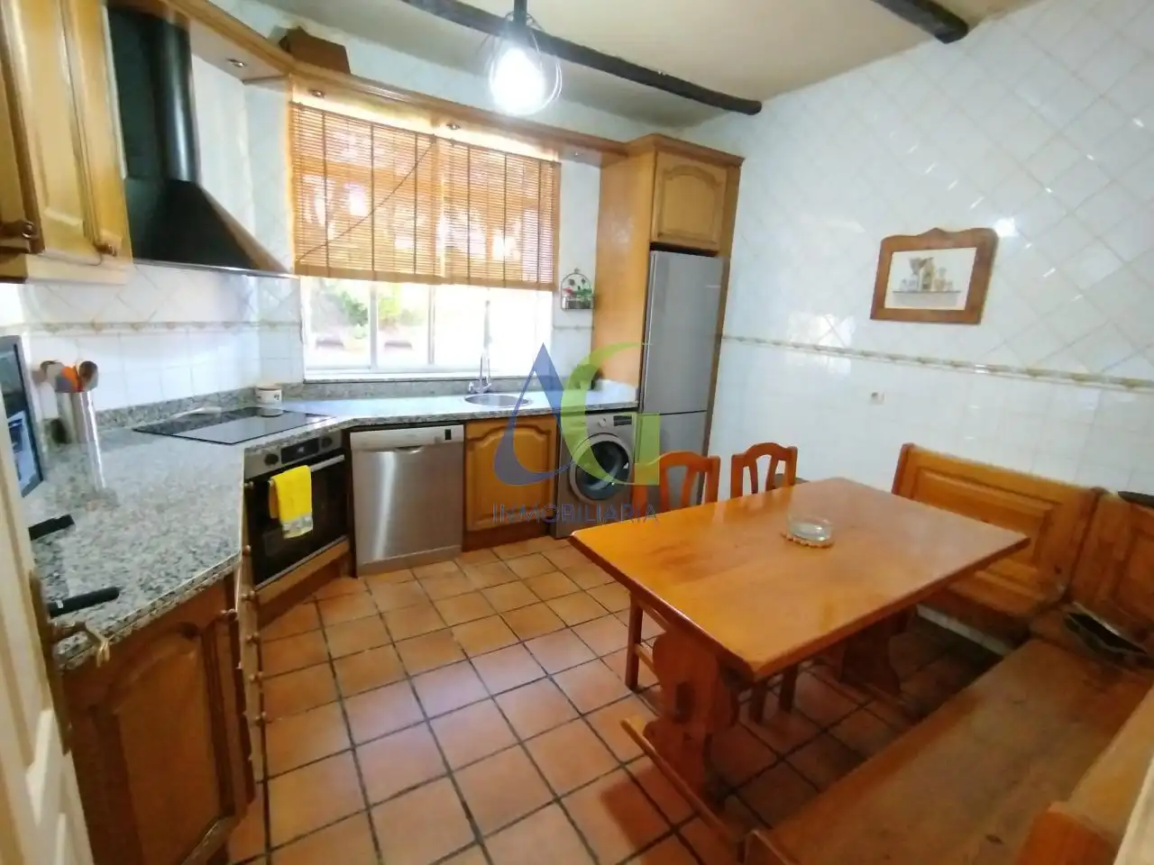 Cocina de Casa o chalet en venta en Santovenia de la Valdoncina con Calefacción, Jardín privado y Parquet