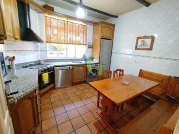 House with garden for sale in Santovenia de la Valdoncina