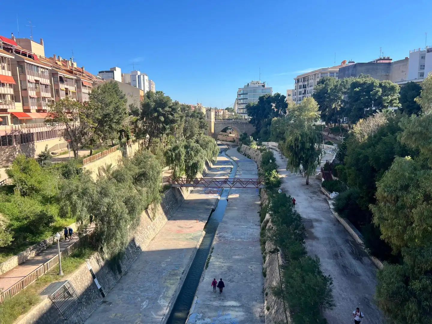 Vista exterior de Piso de alquiler en Elche / Elx con Aire acondicionado y Amueblado