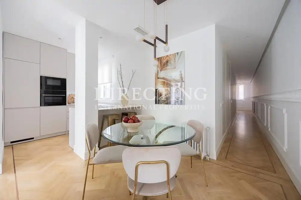 Wohnung mit Aufzug zum Verkauf in Calle de Castelló, imagen 2
