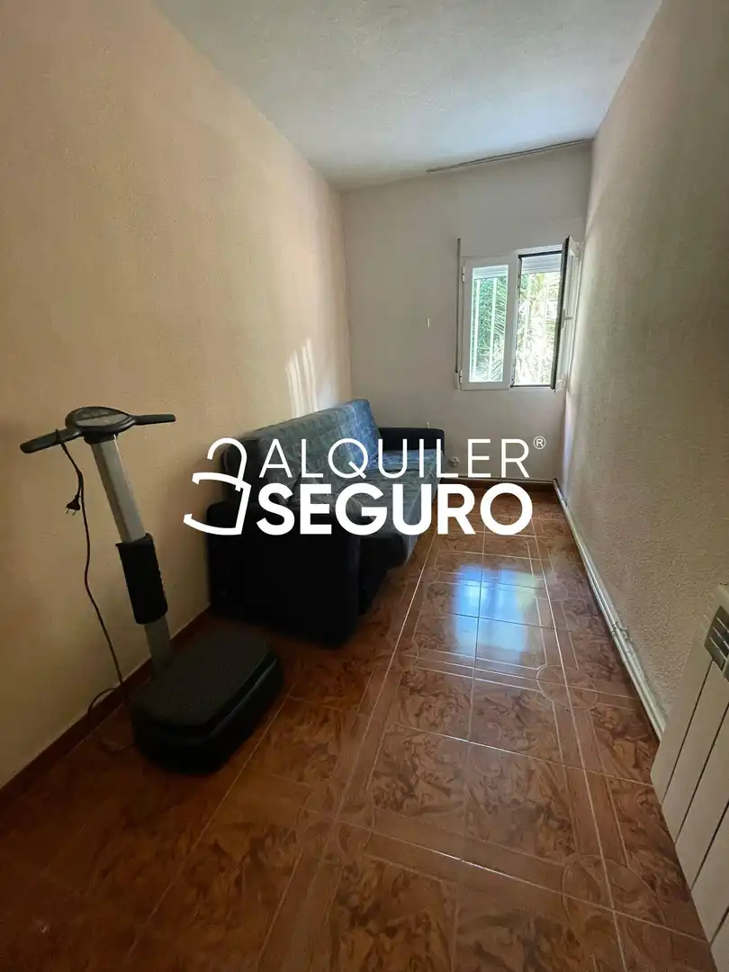 Bedroom of Flat for rent in Madrid  with Heating