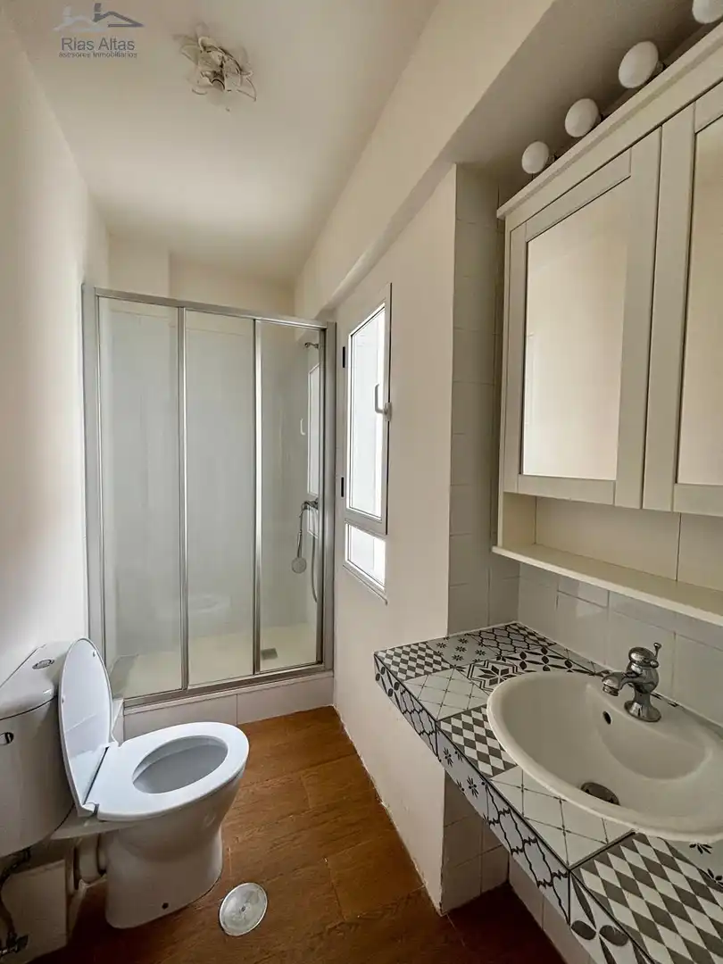 Baño de Piso en venta en A Coruña Capital  con Calefacción y Balcón