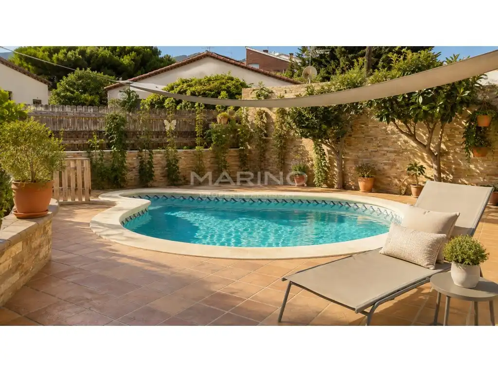 Swimming pool of Detached homes for sale in Premià de Dalt  with Swimming Pool and Balcony