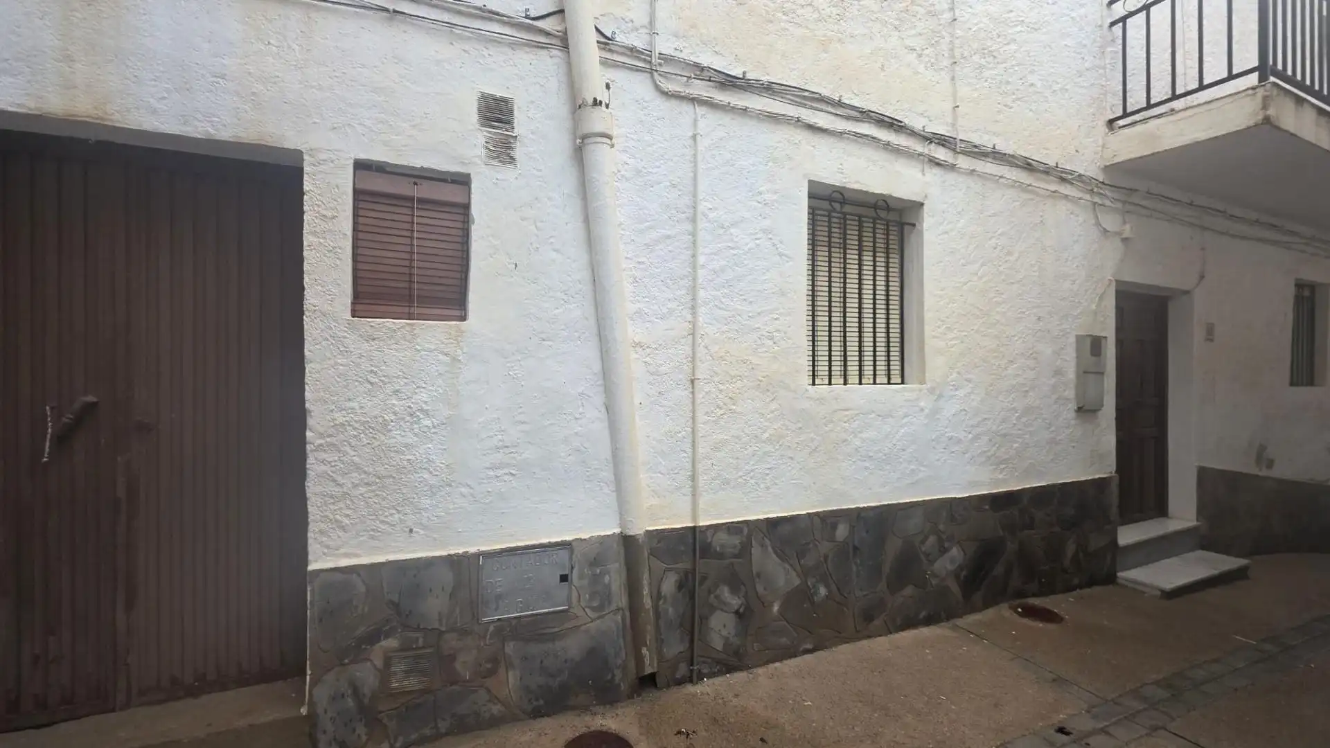Vista exterior de Casa o chalet en venta en Paterna del Río