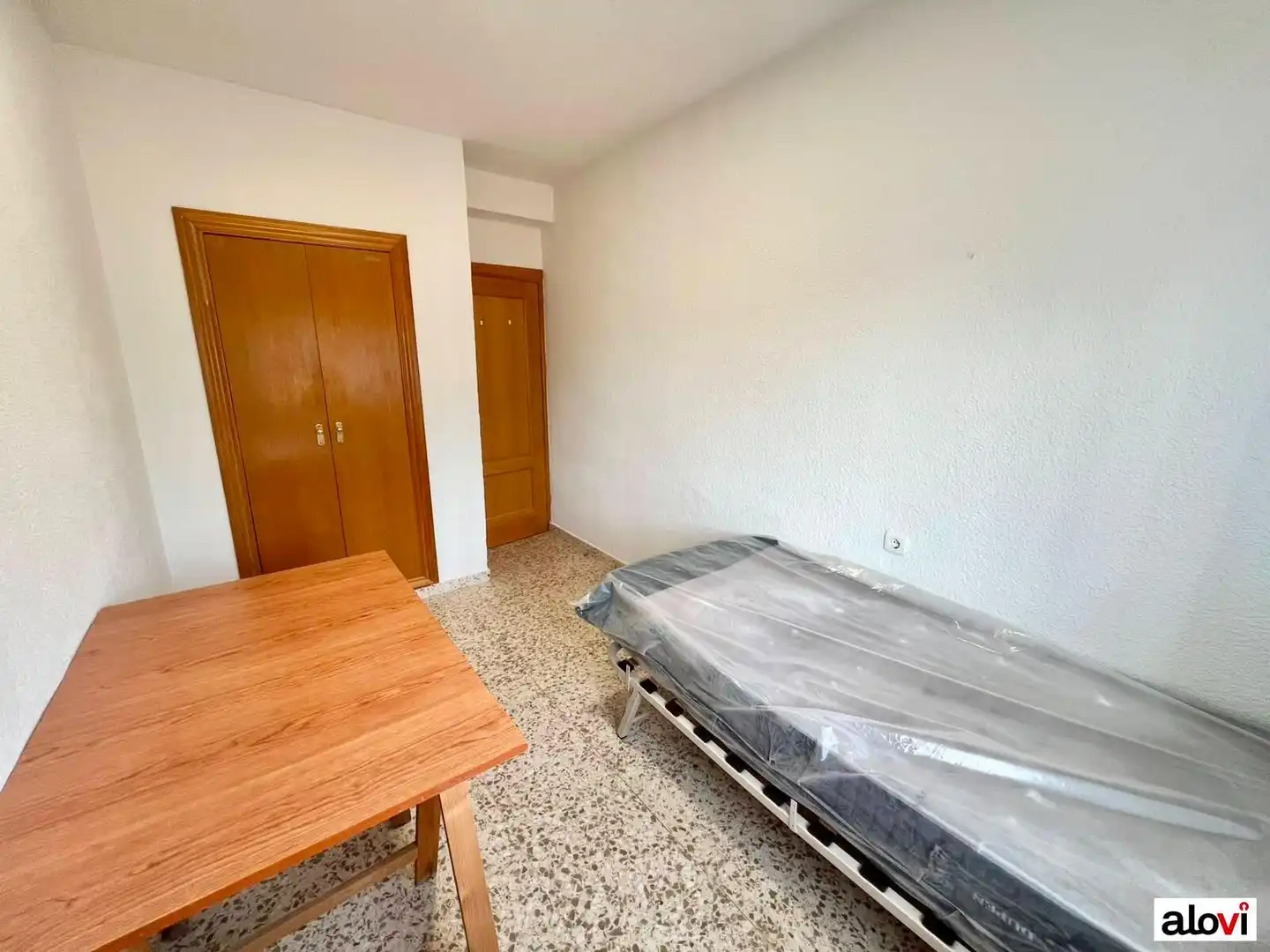 Schlafzimmer von Wohnung zur Miete in Granada mit Möbliert