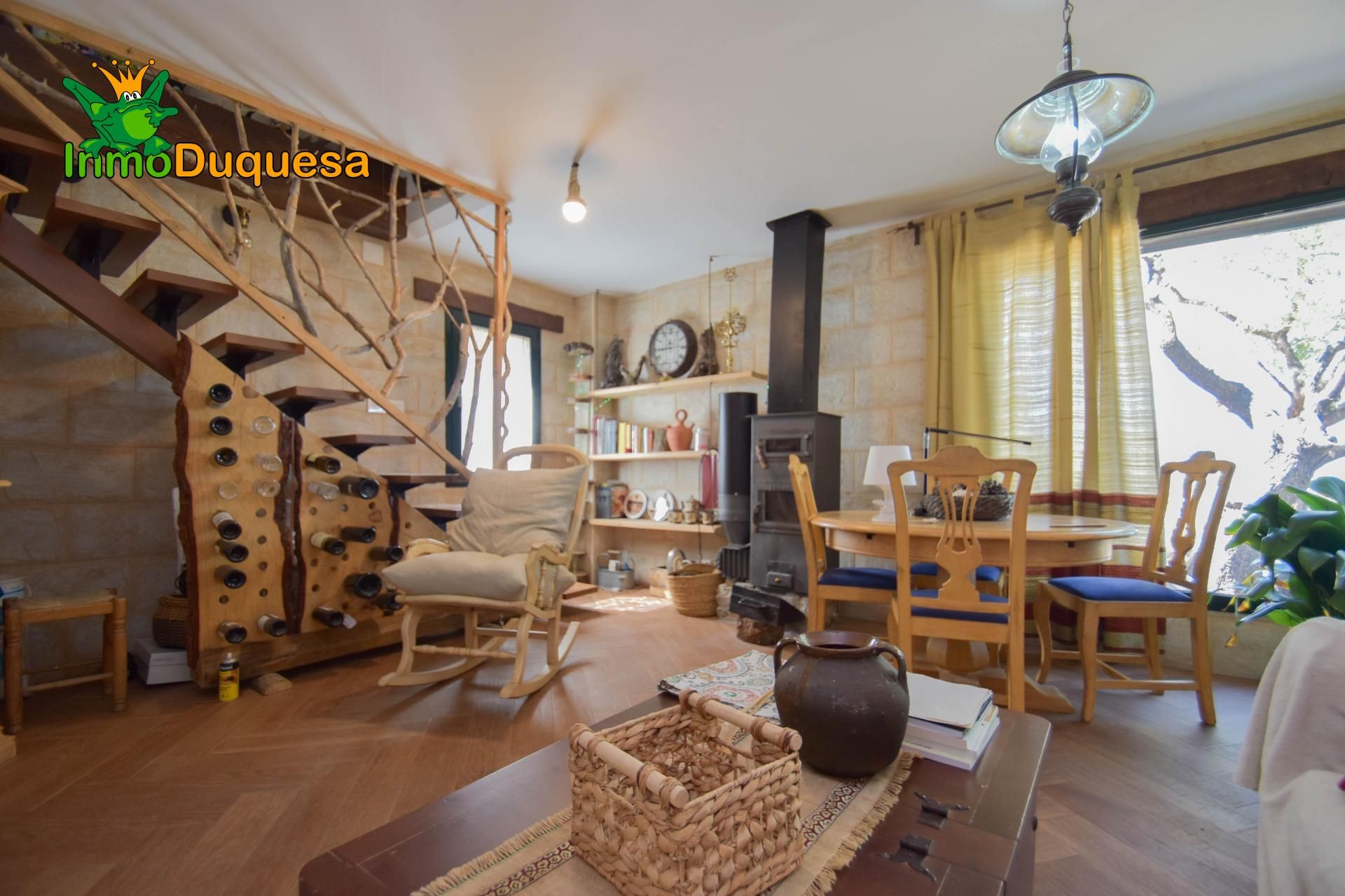 Sala d'estar de Finca rústica en venda en Nigüelas amb Jardí privat, Terrassa i Jacuzzi