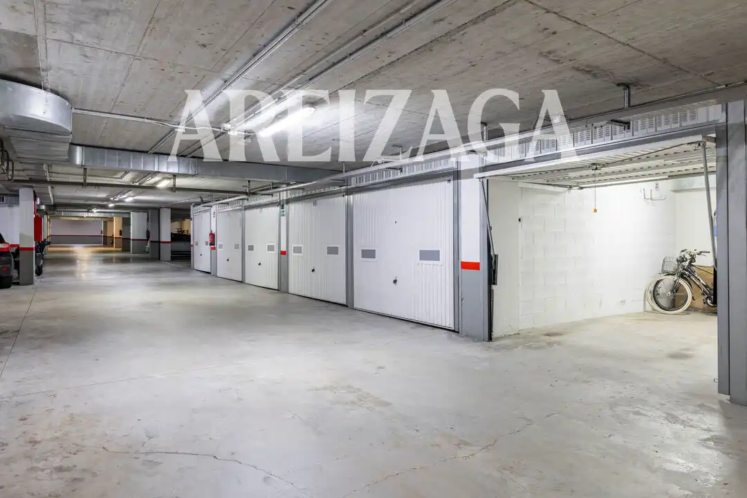 Parking de Piso en venta en Donostia - San Sebastián  con Aire acondicionado, Calefacción y Terraza
