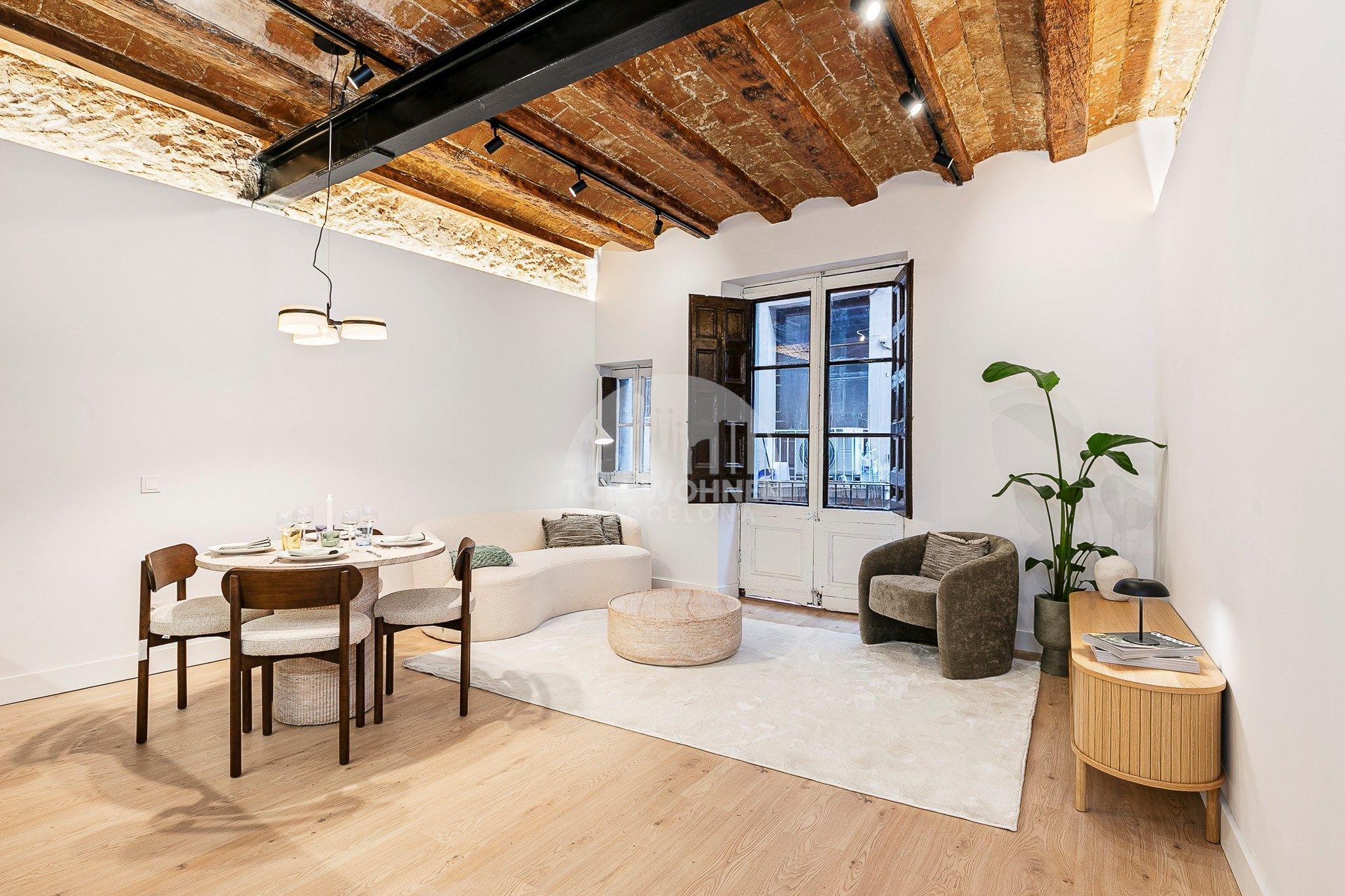 Pis en venda a CL MASSANET, Sant Pere, Sta. Caterina i la Ribera