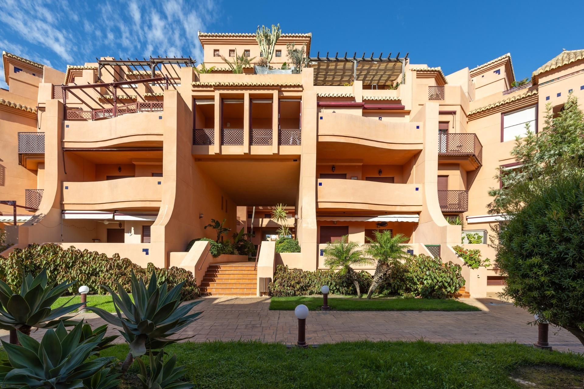 Exterior view of Flat for sale in Motril  with Private garden, Terrace and Community pool