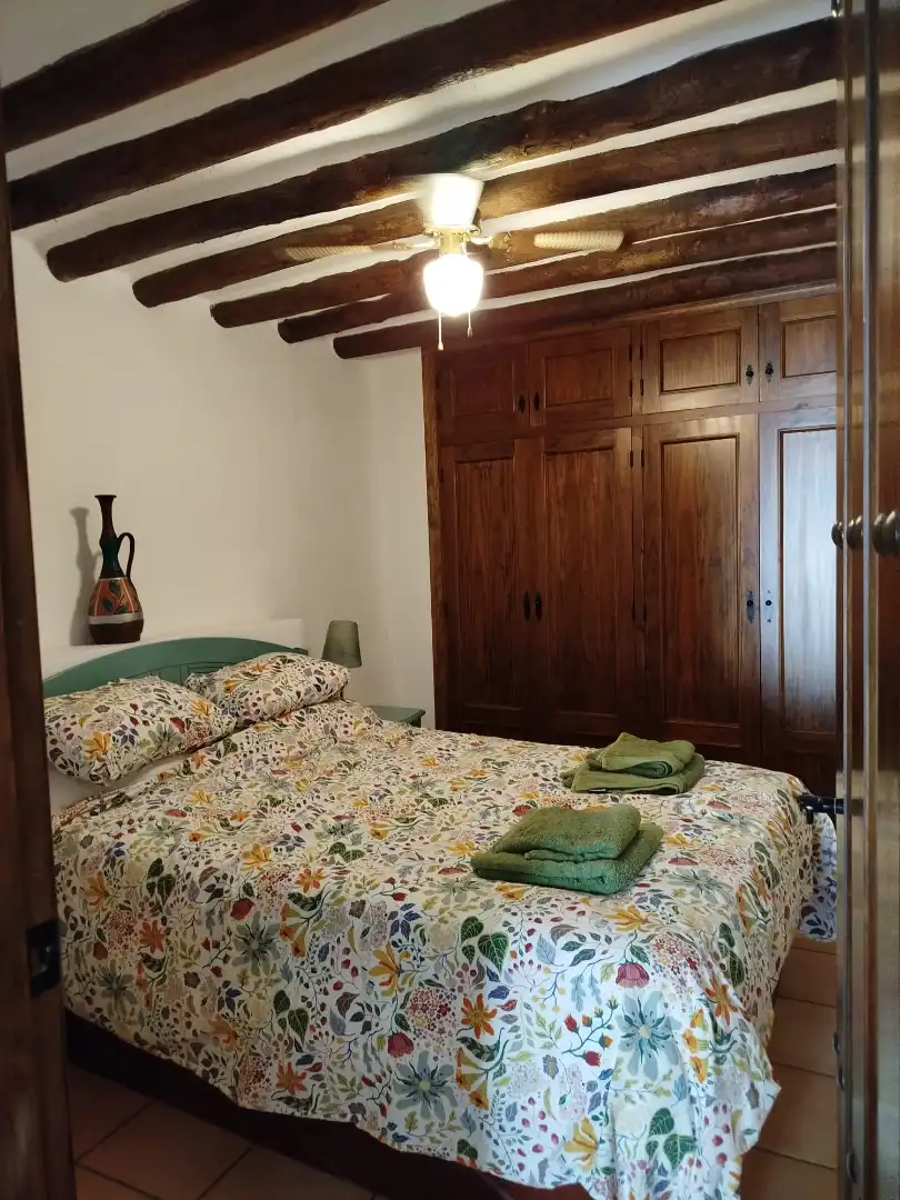 Dormitori de Casa adosada en venda en Nevada amb Calefacció, Terrassa i Moblat
