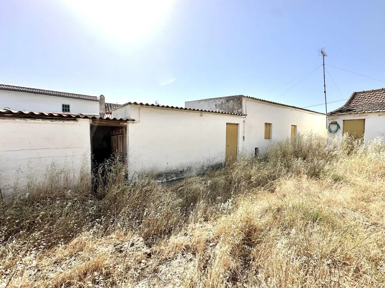 Vista exterior de Casa o xalet en venda en Antequera amb Jardí privat i Traster