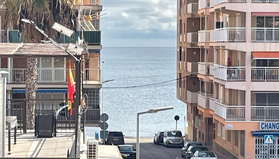 Photo 1 of Flat for sale in Calle Vega Baja del Segura, 9, Playa de los Náufragos, Alicante