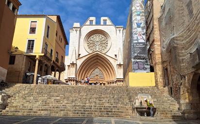 Exterior view of Duplex for sale in  Tarragona Capital  with Air Conditioner and Balcony