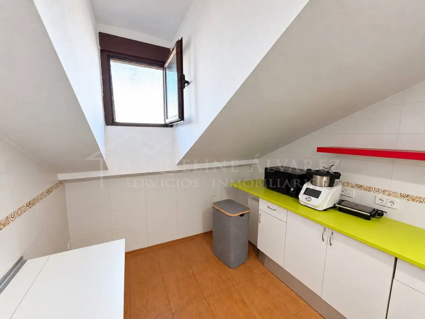 Kitchen of Attic for sale in Yeles, Toledo