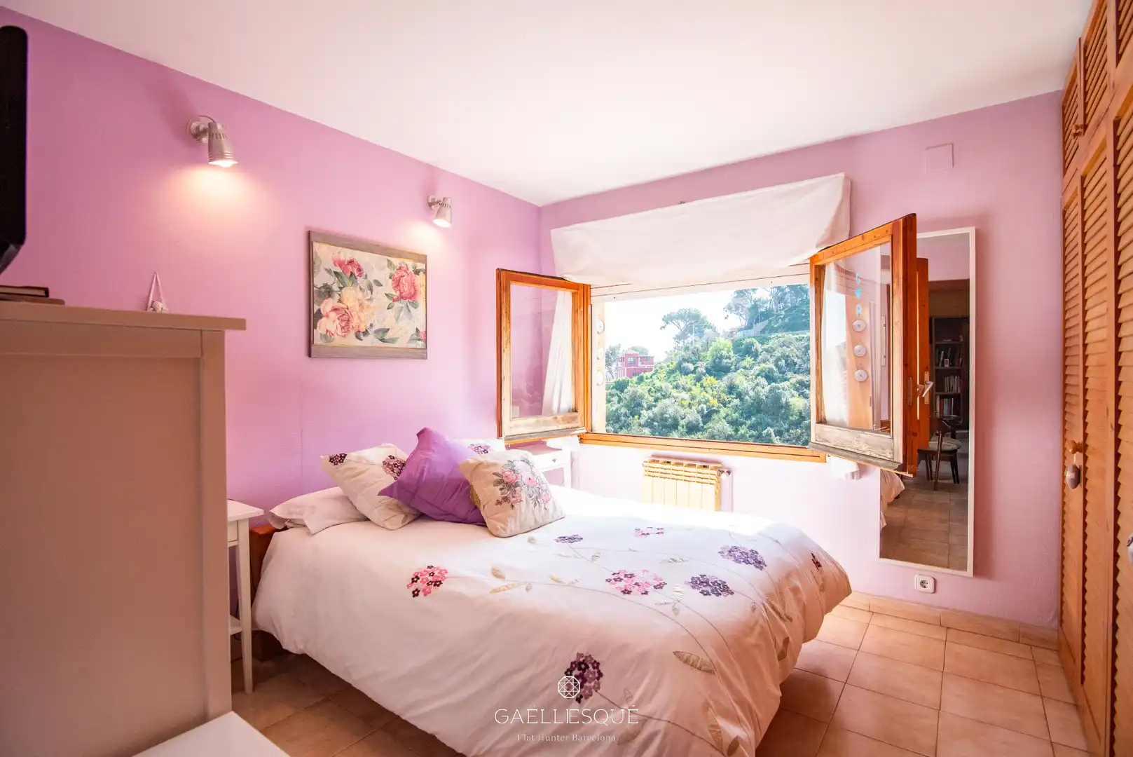 Habitación de Casa o chalet en venta en Barcelona con Calefacción, Jardín privado y Terraza