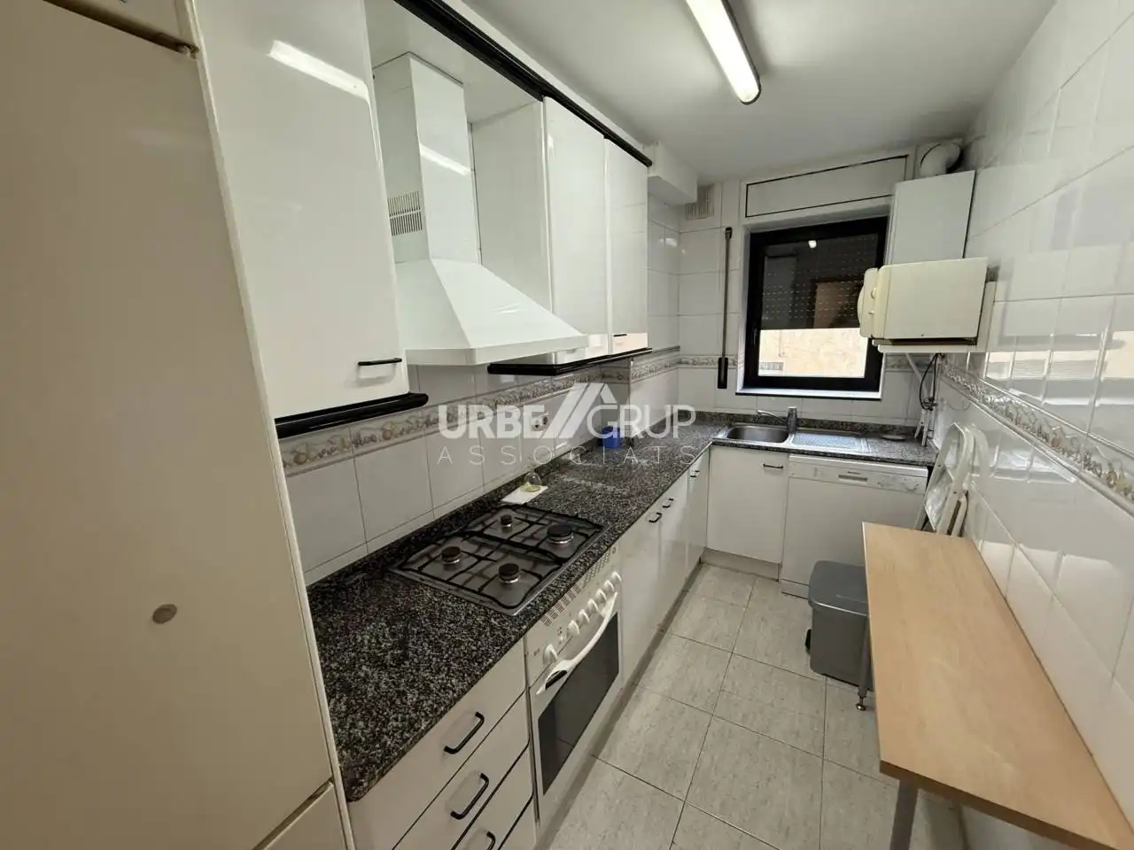 Kitchen of Flat for rent in Terrassa  with Air Conditioner, Heating and Furnished