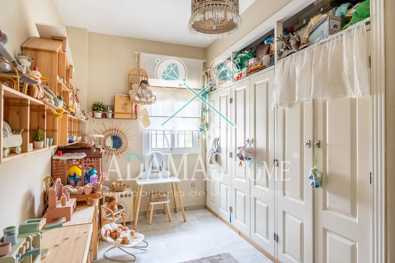 Habitación de Casa o chalet en venta en Valencina de la Concepción con Aire acondicionado, Calefacción y Jardín privado