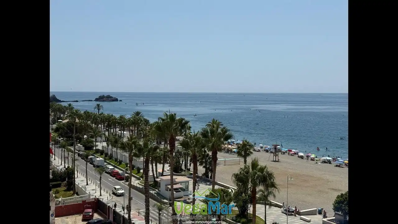 Vista exterior de Pis de lloguer en Almuñécar amb Terrassa i Moblat