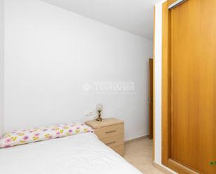 Bedroom of Flat for sale in  Almería Capital