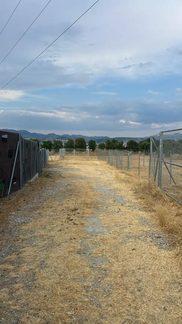Land for sale in Las Gabias