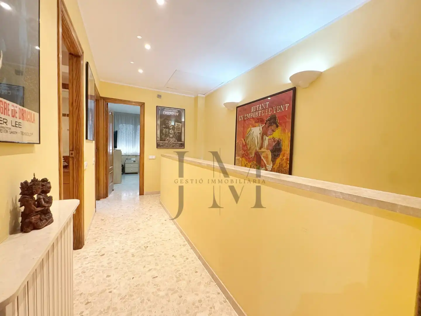 Maisonette zum Verkauf in Terrassa mit Heizung, Terrasse und Abstellraum