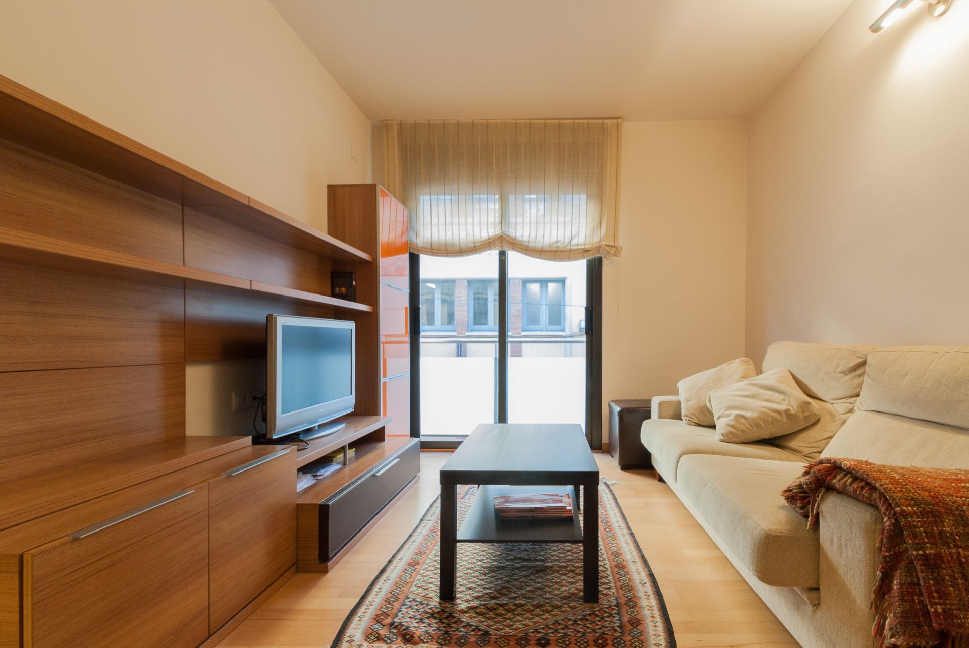 Sala d'estar de Pis en venda en  Barcelona Capital amb Aire condicionat, Parquet i Moblat