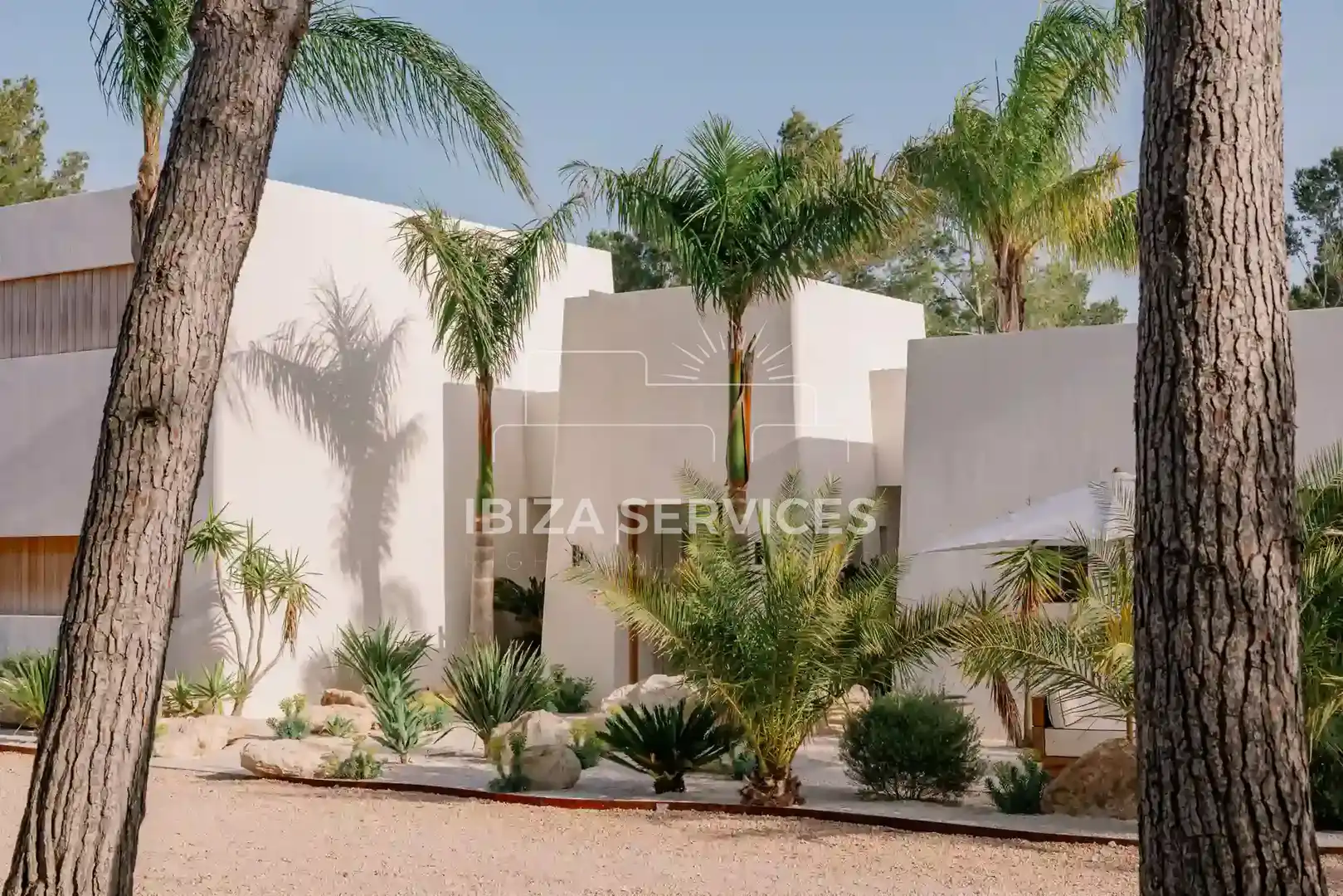 Außenansicht von Haus oder Chalet zum Verkauf in Santa Eulària des Riu mit Klimaanlage und Schwimmbad