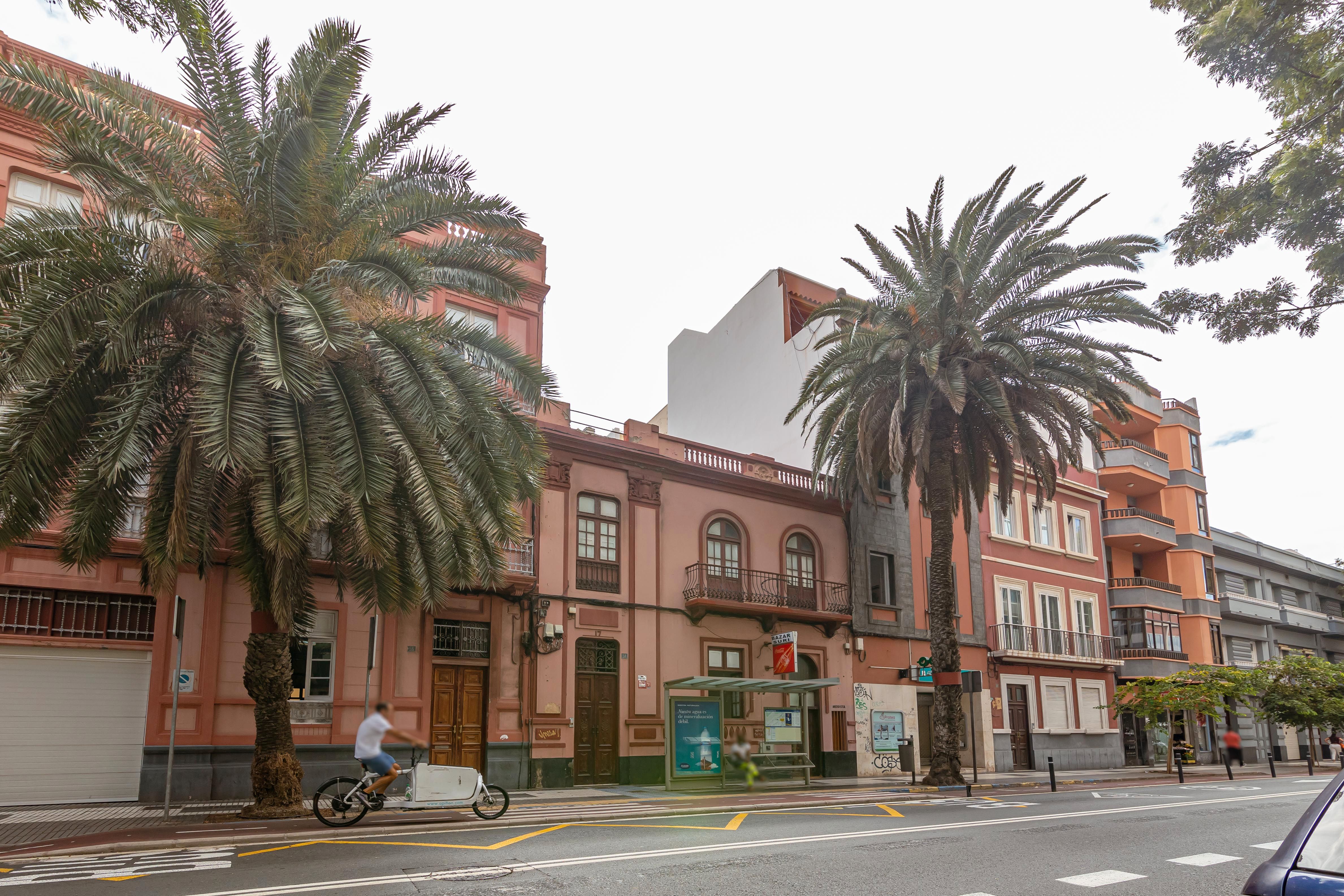 Vista exterior de Edifici en venda en Las Palmas de Gran Canaria